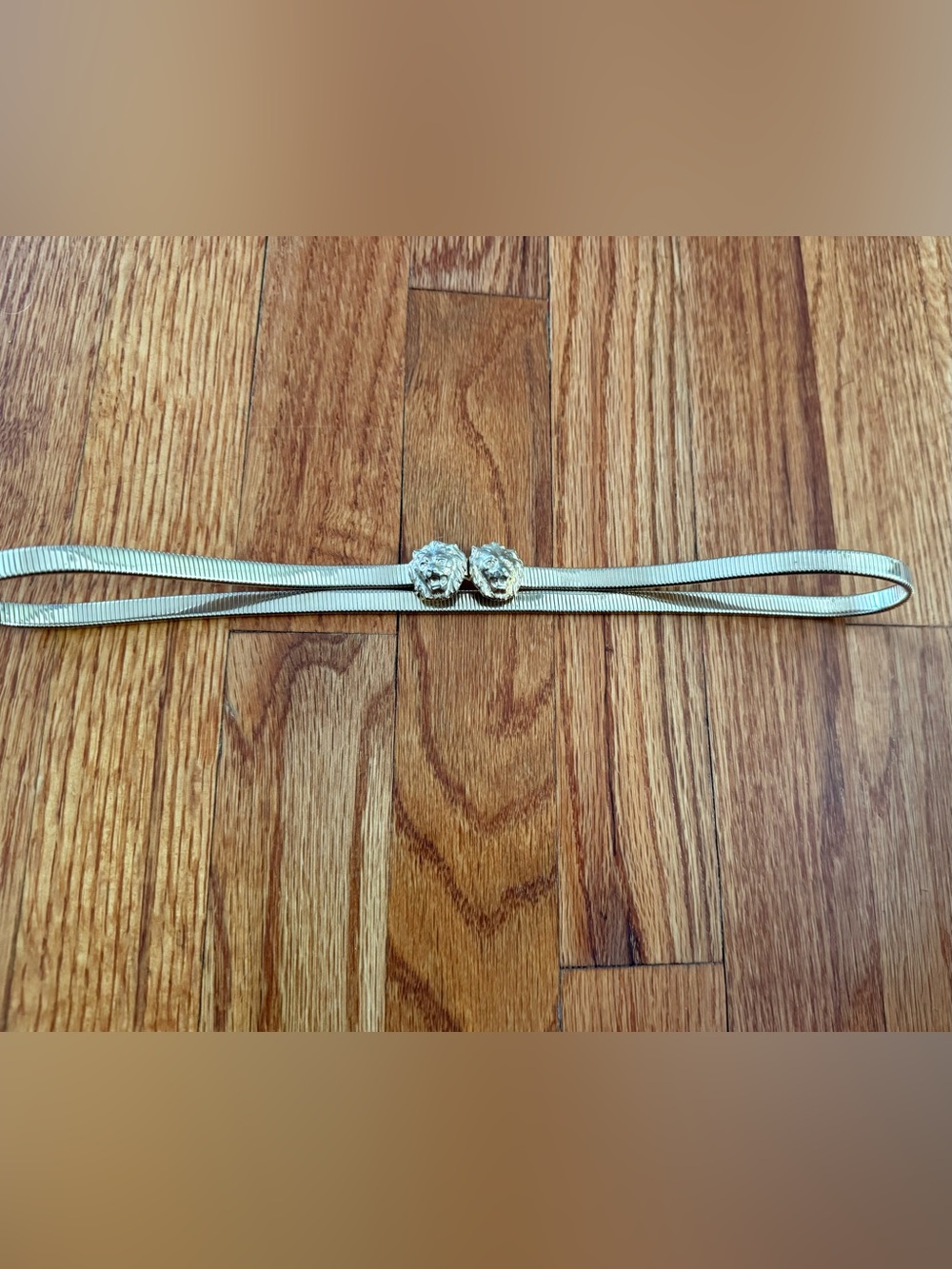 Vintage gold tone ANNE KLEIN Lion head buckle stretch belt